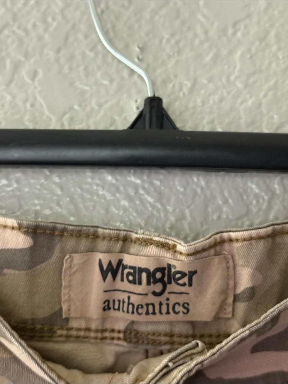 Wrangler Mens Camo Cargo Shorts 32 Tan Brown Utility Y2K Streetwear